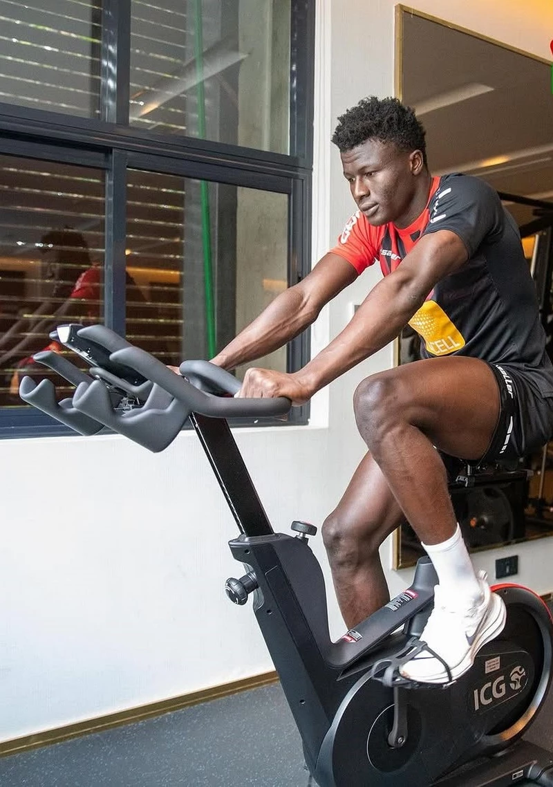 Hình ảnh cầu thủ Abubacarr Sedi Kinteh 2