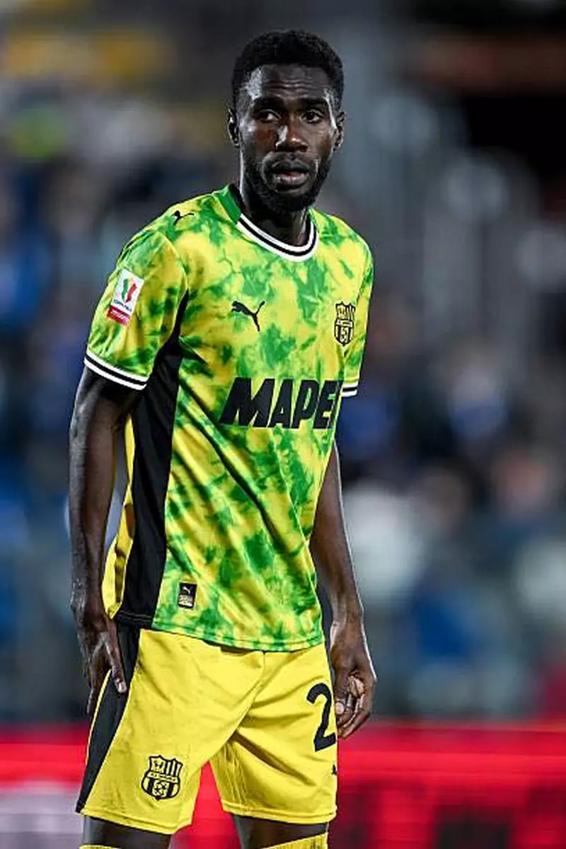 Hình ảnh cầu thủ Alieu Fadera 3