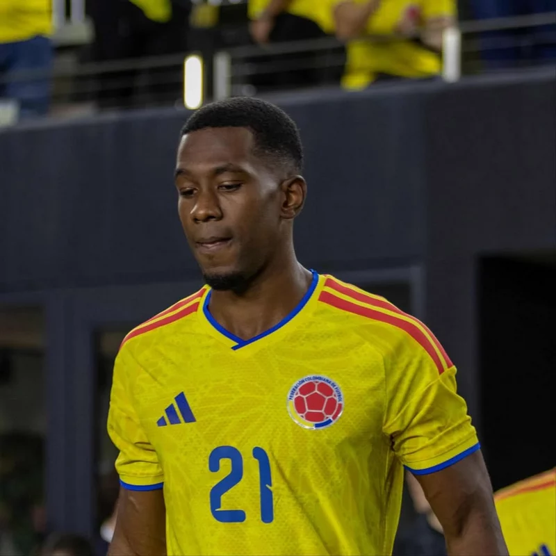 Hình ảnh cầu thủ Carlos Cuesta 2