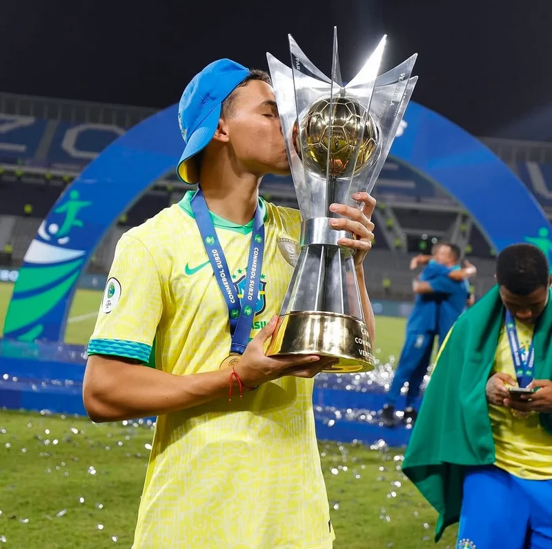 Hình ảnh cầu thủ Deivid Washington 2