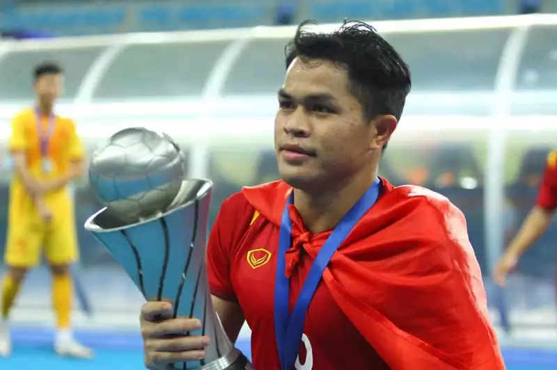 ảnh cầu thủ Dụng Quang Nho 2