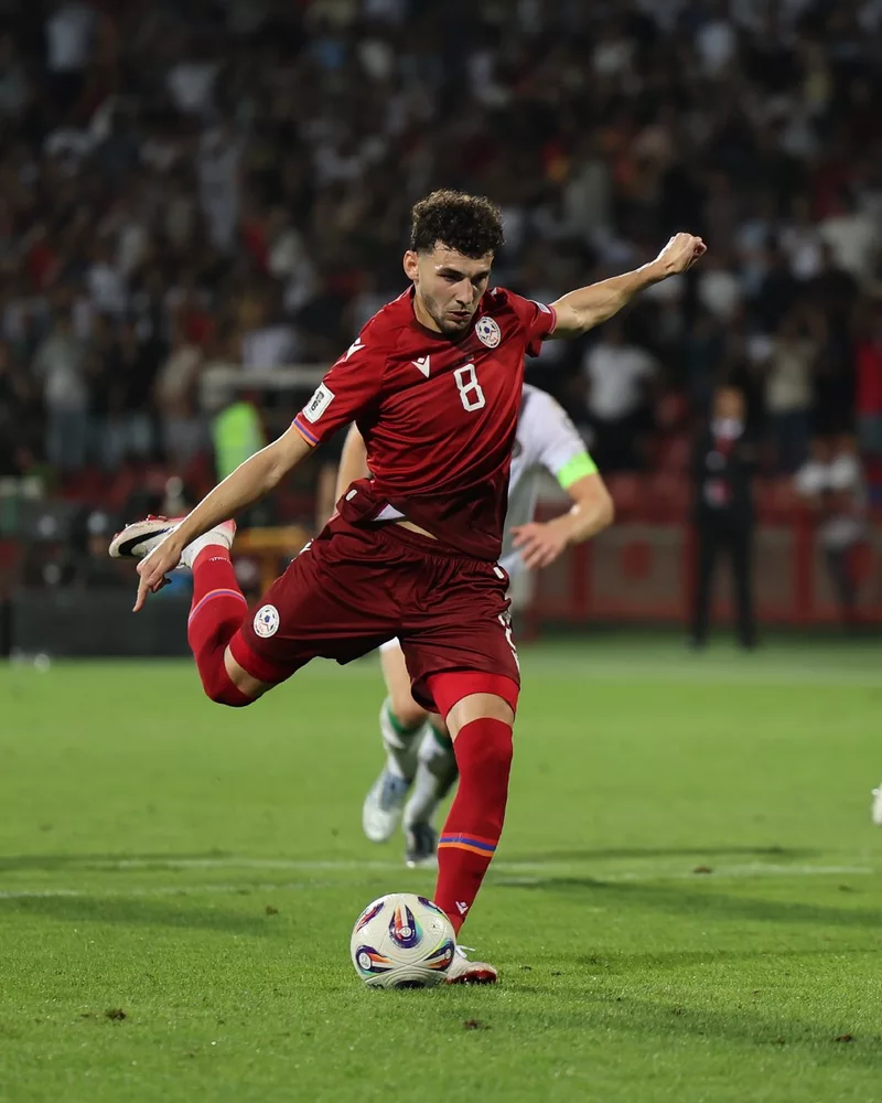 Hình ảnh cầu thủ Eduard Spertsyan 4