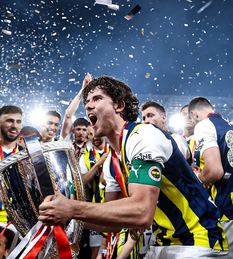 ảnh cầu thủ Ferdi Kadıoğlu 2