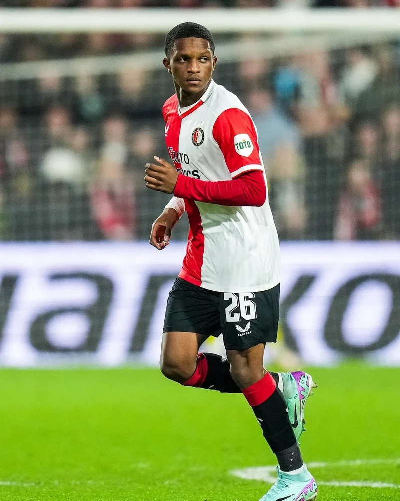 ảnh cầu thủ Givairo Read 1