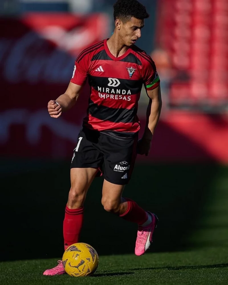 Hình ảnh cầu thủ Ilyas Chaira 2