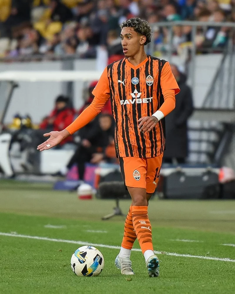 Hình ảnh cầu thủ Isaque Silva 4