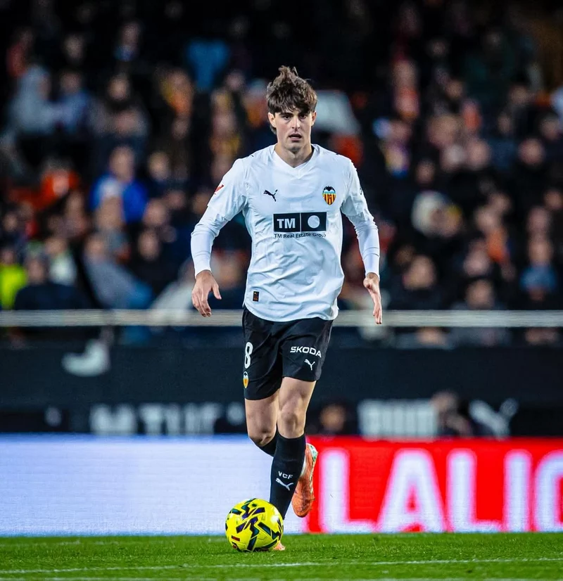 Hình ảnh cầu thủ Javi Guerra 1