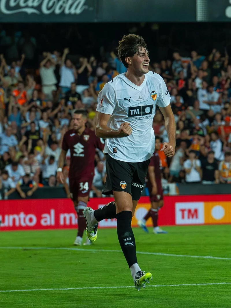 Hình ảnh cầu thủ Javi Guerra 3