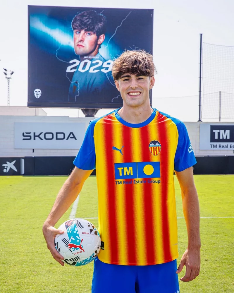 Hình ảnh cầu thủ Javi Guerra 4