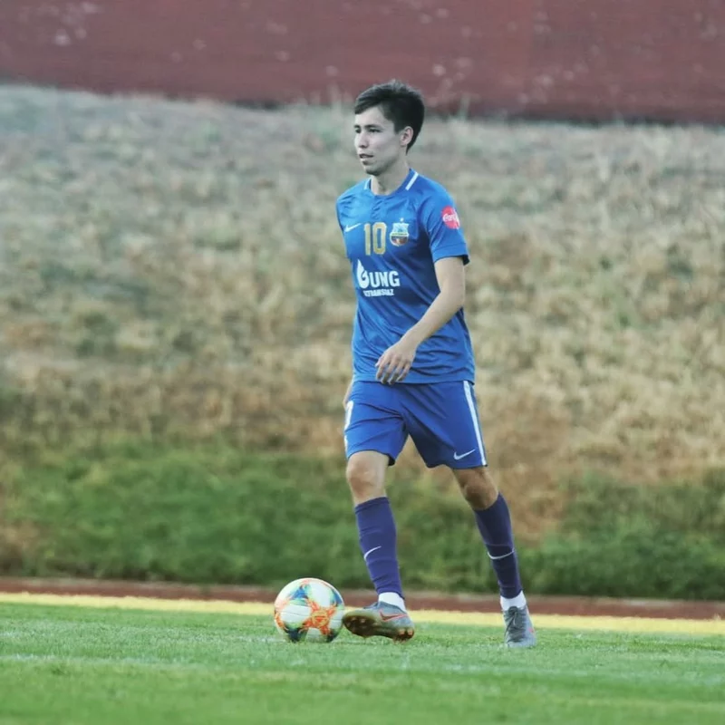 Hình ảnh cầu thủ Khurshid Giyosov 2