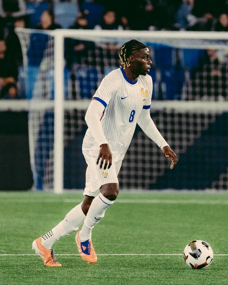 Hình ảnh cầu thủ Lesley Ugochukwu 1