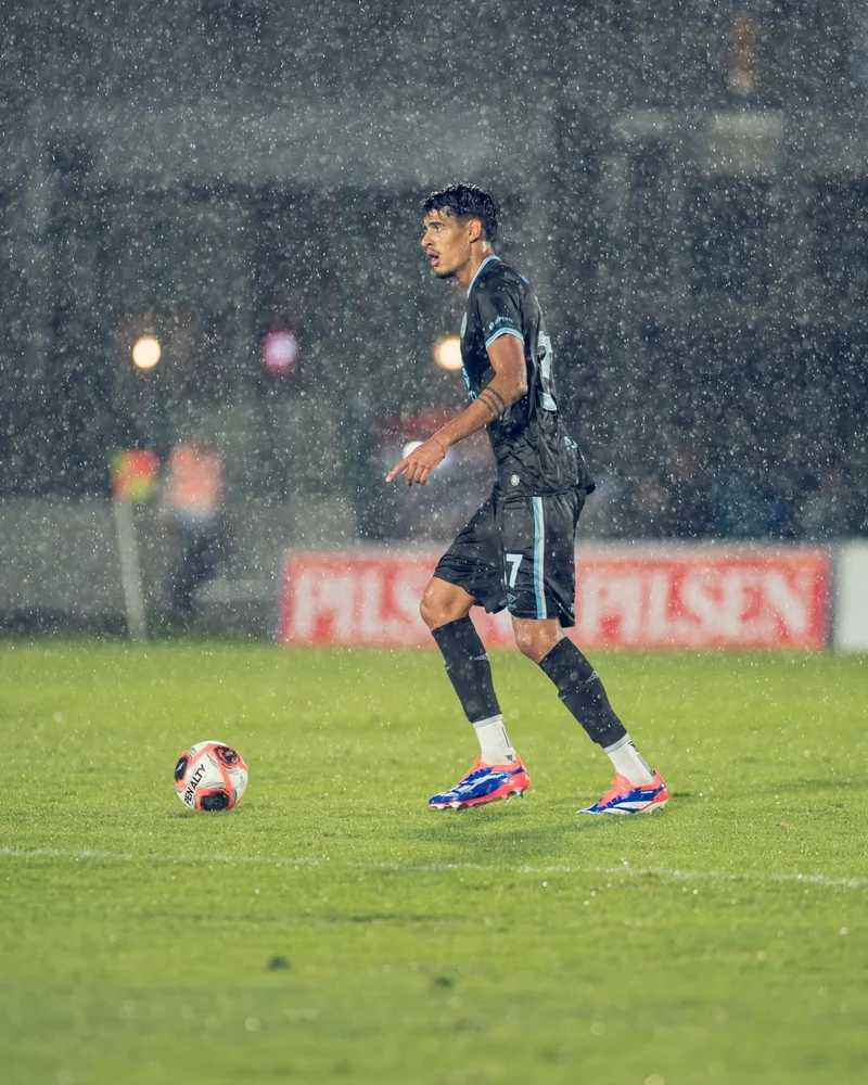 Hình ảnh cầu thủ Mariano Troilo 3