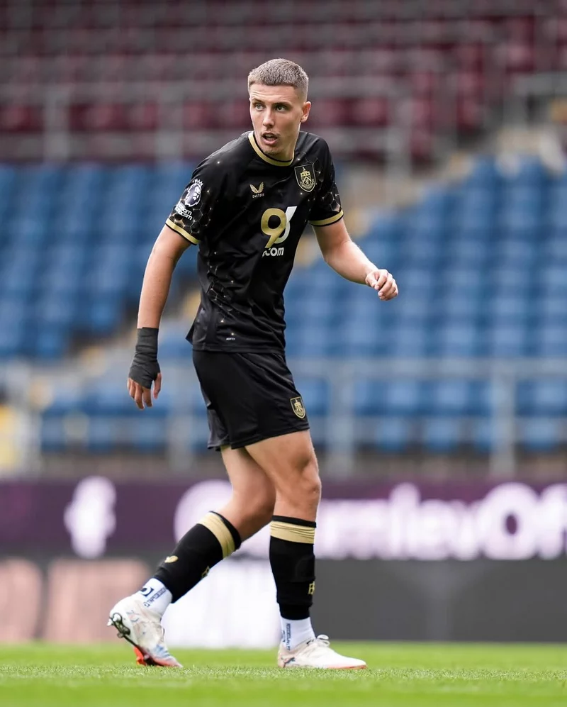 Hình ảnh cầu thủ Maxime Estève 2