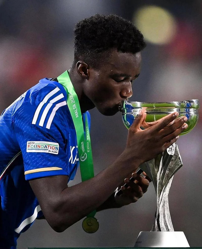 ảnh cầu thủ Michael Kayode 4