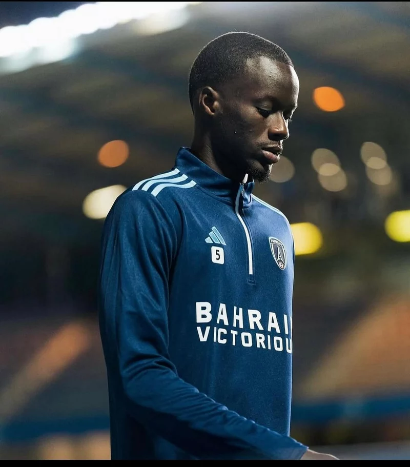 Hình ảnh cầu thủ Moustapha Mbow 2