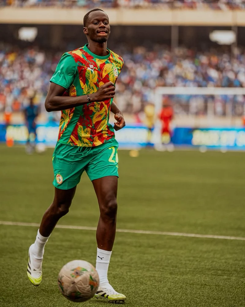 Hình ảnh cầu thủ Moustapha Mbow 3