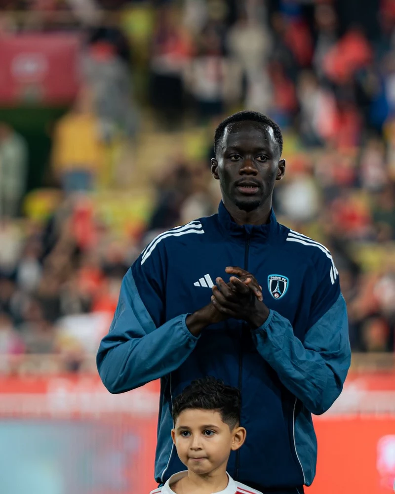 Moustapha Mbow – Tài Năng Phòng Ngự Đang Lên Của Senegal