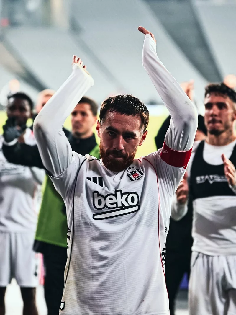 ảnh cầu thủ Orkun Kökçü 3