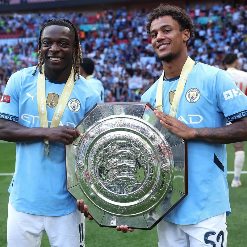 Hình ảnh cầu thủ Oscar Bobb 2