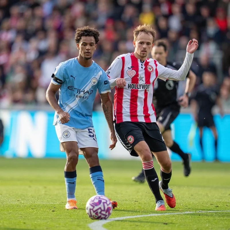 Hình ảnh cầu thủ Oscar Bobb 4