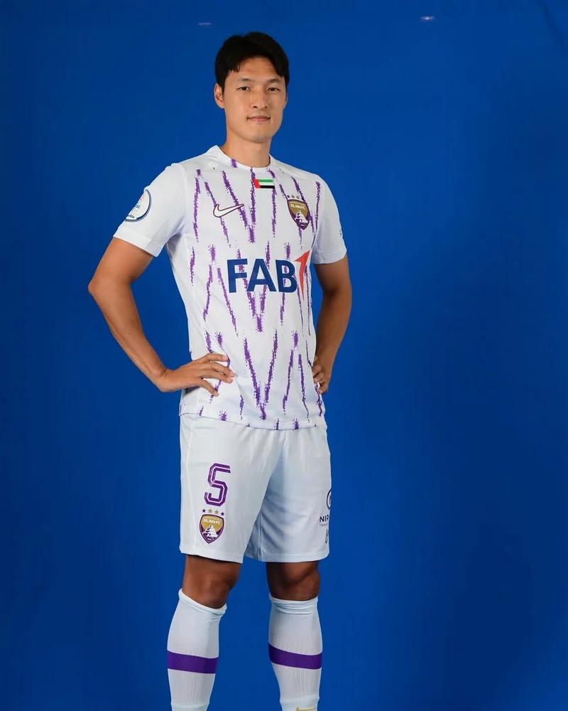 Hình ảnh cầu thủ Park Yong‑woo 1