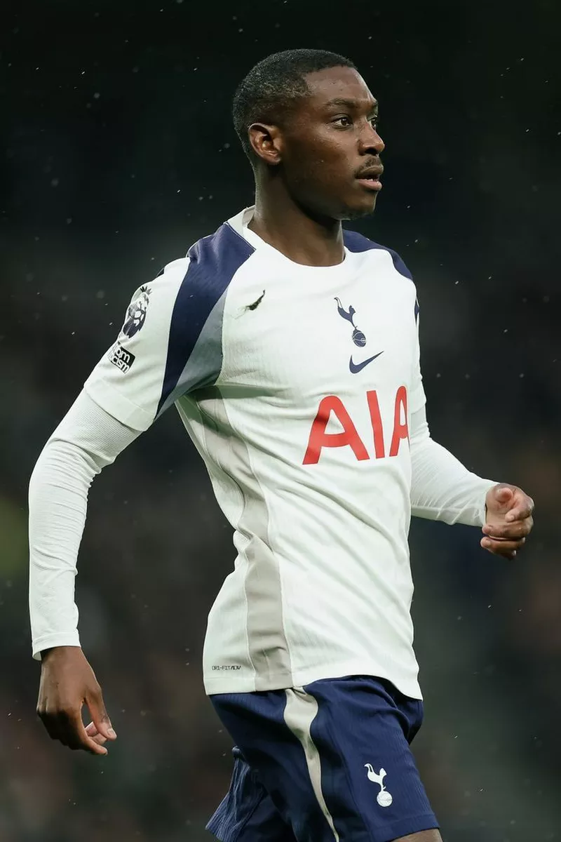 Hình ảnh cầu thủ Randal Kolo Muani 4