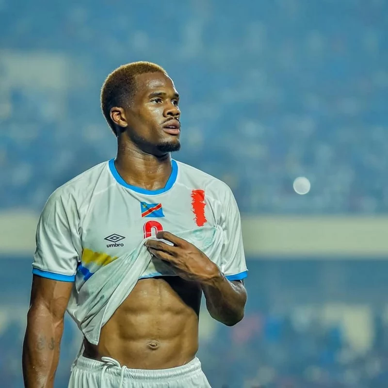 Hình ảnh cầu thủ Samuel Essende 2