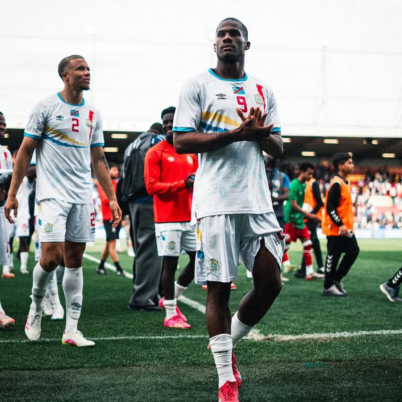 Hình ảnh cầu thủ Samuel Essende 4