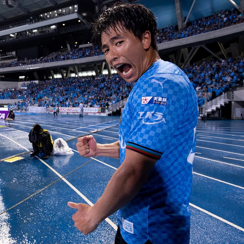 Hình ảnh cầu thủ Shin Yamada 4