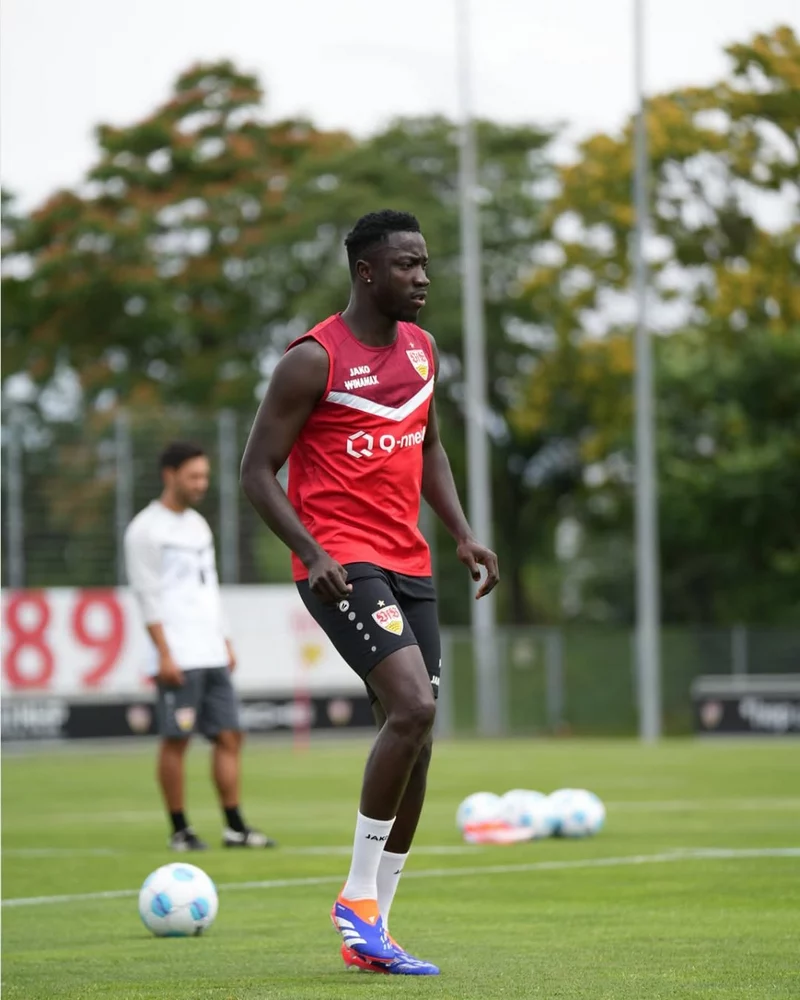 Hình ảnh cầu thủ Silas 4