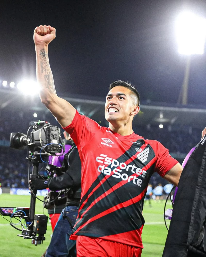 Hình ảnh cầu thủ Tomás Cuello 2