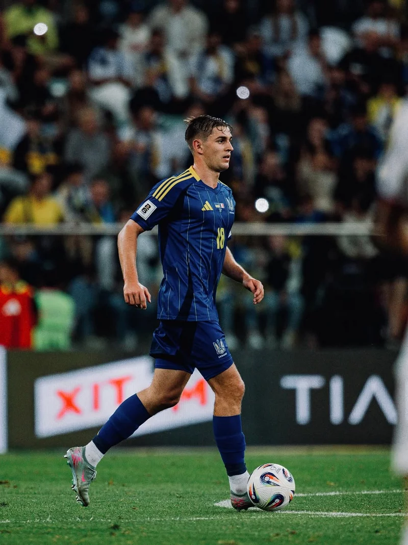 Hình ảnh cầu thủ Yegor Yarmolyuk 2