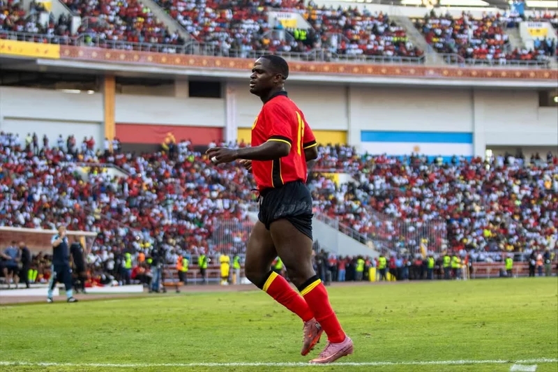 Hình ảnh cầu thủ Zito Luvumbo 3