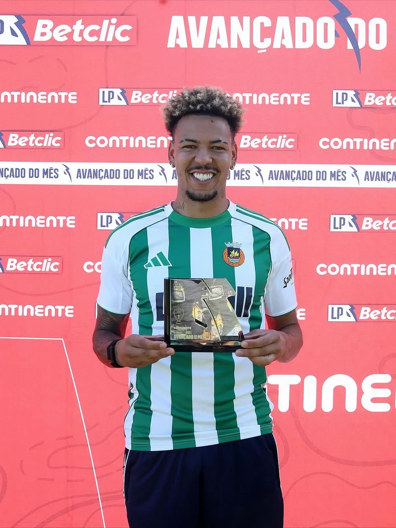 Hình ảnh cầu thủ Clayton 4