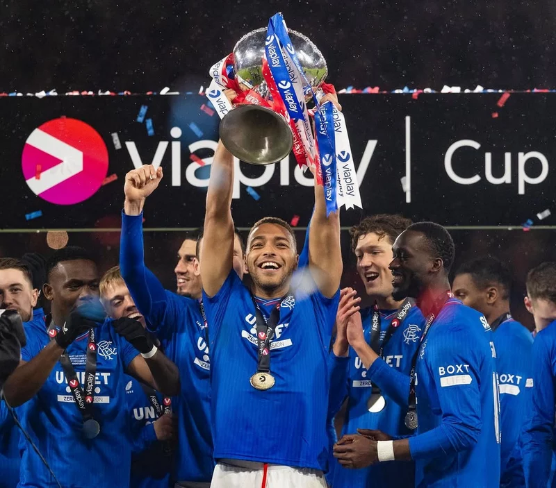 Hình ảnh cầu thủ Cyriel Dessers 3