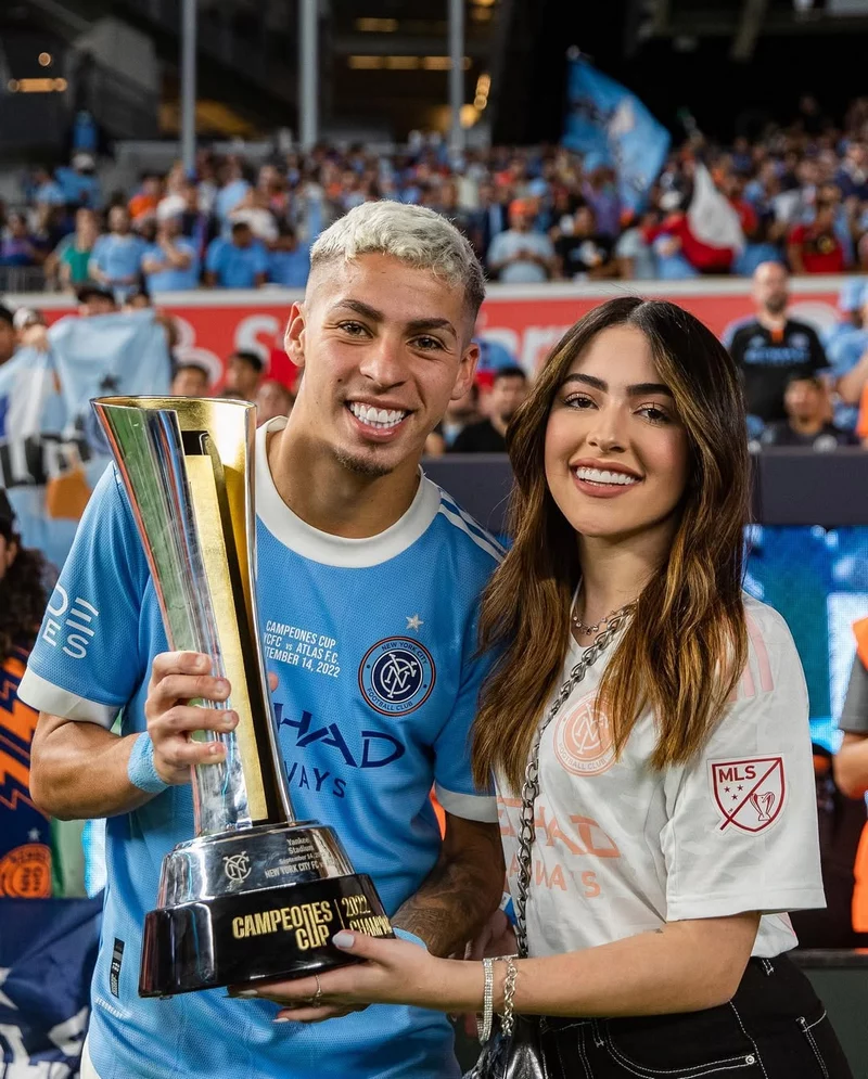 Hình ảnh cầu thủ Gabriel Pereira 2