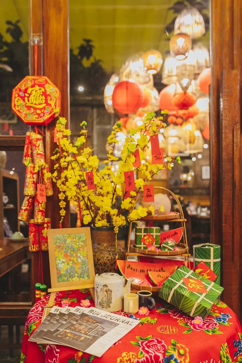 Hoa mai ngày Tết tạo điểm nhấn cho không gian nhà