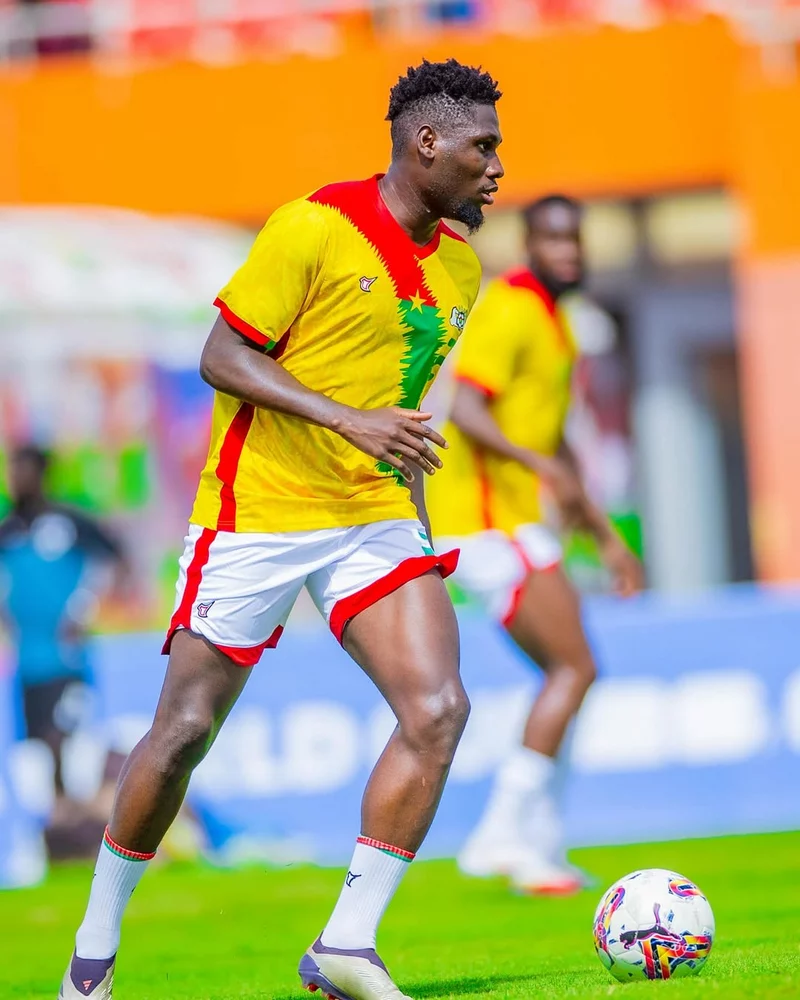 Hình ảnh cầu thủ Lassina Traoré 4