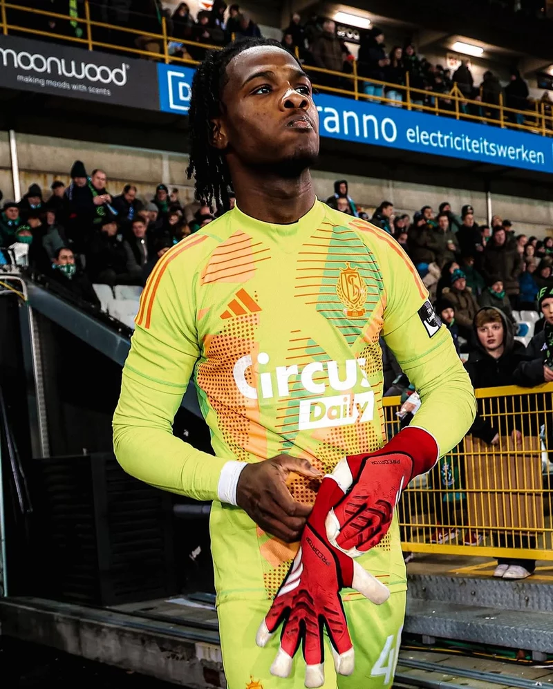 Hình ảnh cầu thủ Matthieu Epolo 3