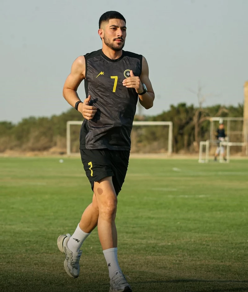 Hình ảnh cầu thủ Mehdi Limouchi 1