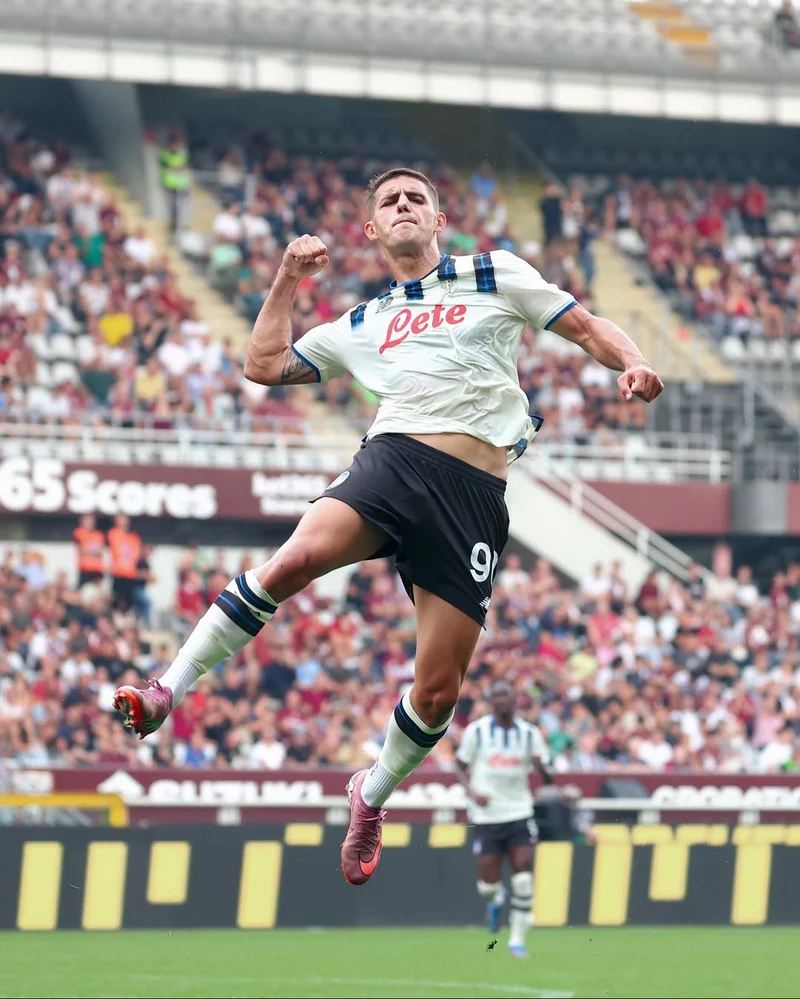 Hình ảnh cầu thủ Nikola Krstović 2