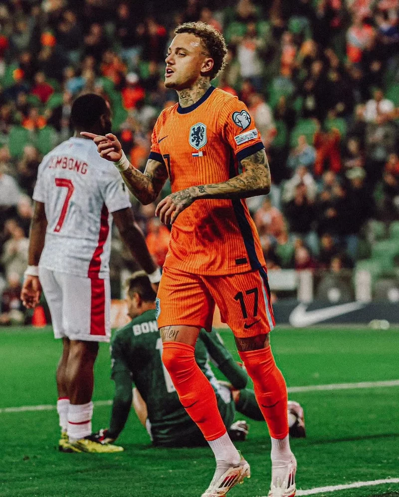 Hình ảnh cầu thủ Noa Lang 4