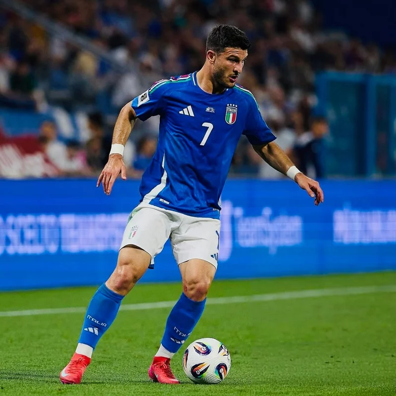 Hình ảnh cầu thủ Riccardo Orsolini 1