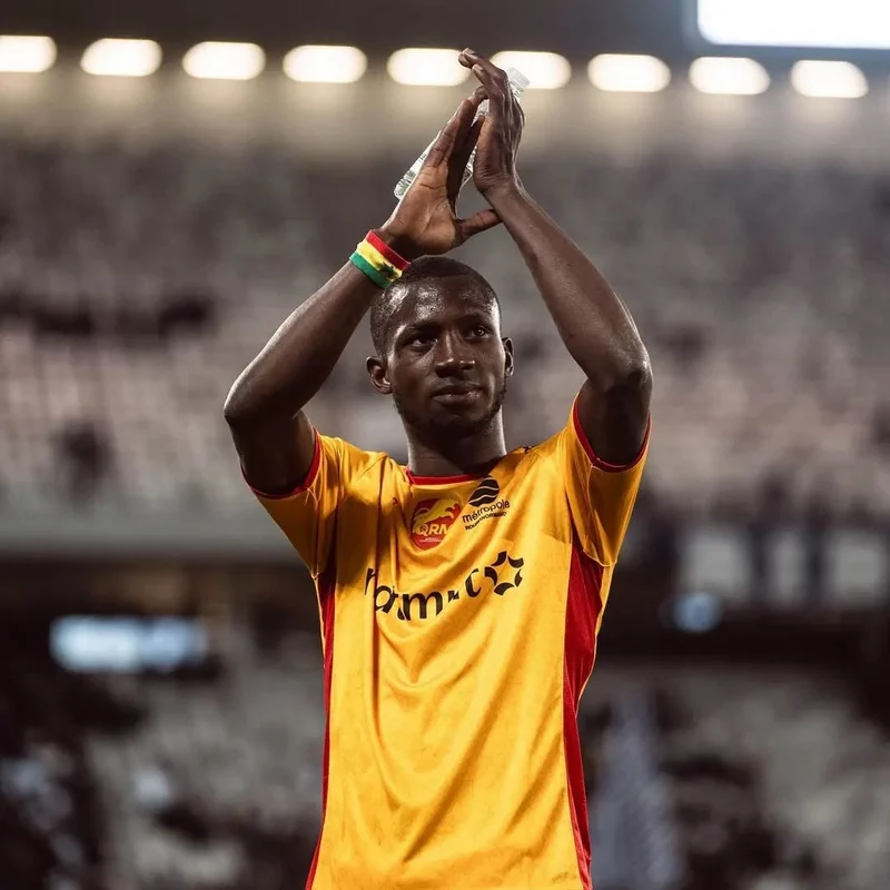 Hình ảnh cầu thủ Sambou Soumano 1