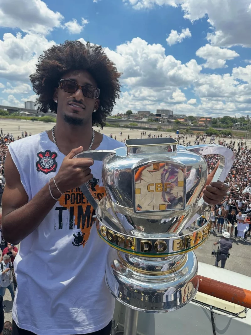 Hình ảnh cầu thủ Talles Magno 1