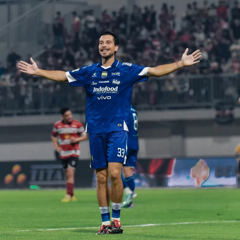 Hình ảnh cầu thủ Thom Haye 1