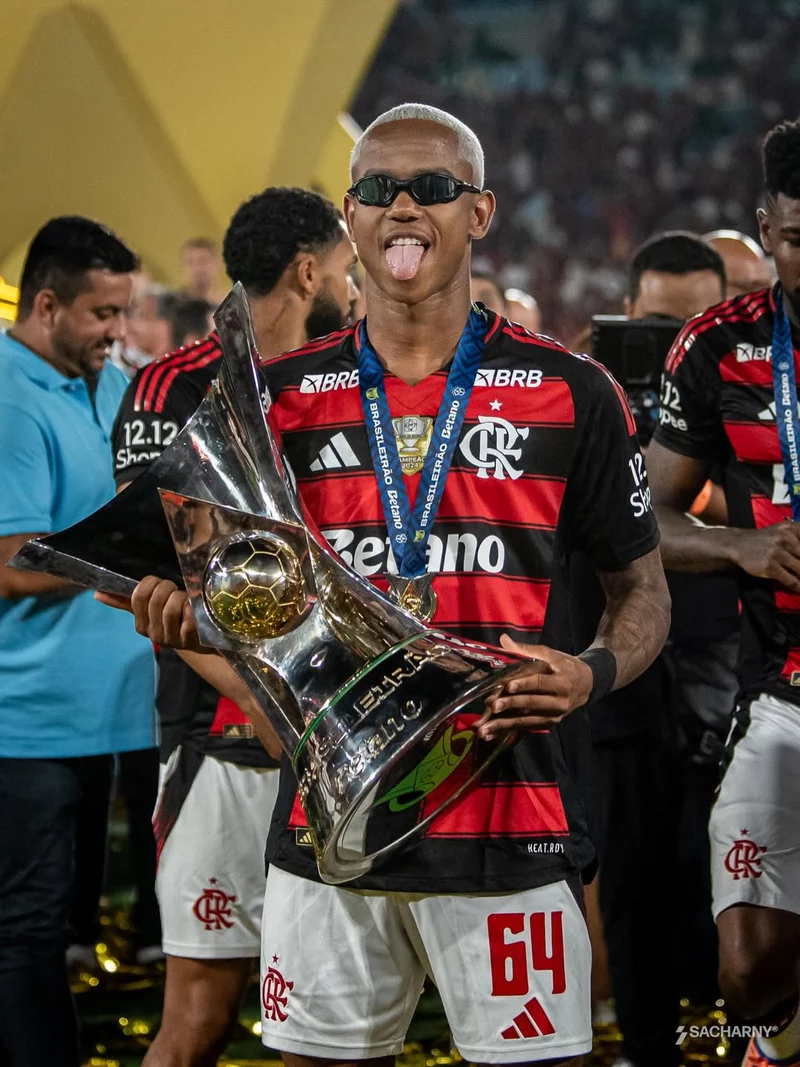 Wallace Yan – Tiềm năng, phong cách thi đấu và những con số ấn tượng