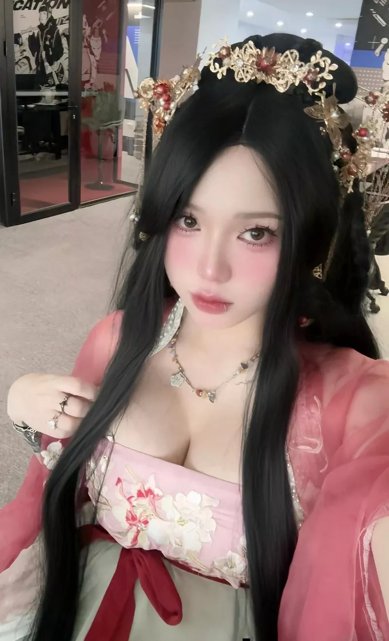 Cosplay gái xinh anime phong cách đáng yêu