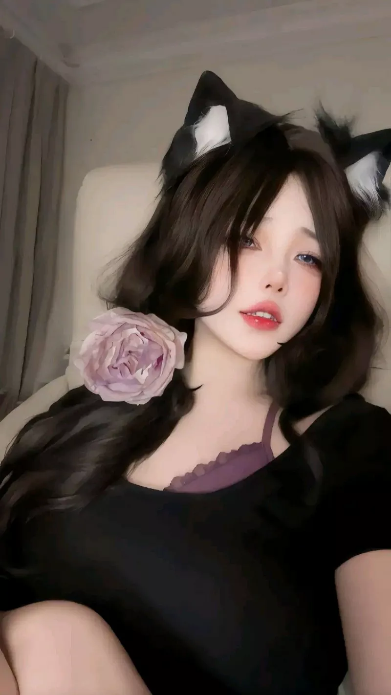 Cosplay gái xinh anime phong cách quyến rũ tinh tế