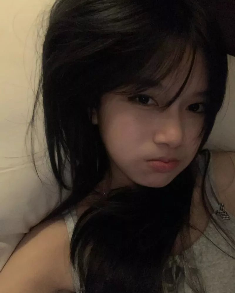 Gái Nhật xinh với phong cách nữ tính dịu dàng